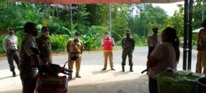 Pendampingan Tim Medis Laksanakan Tracking di Kecamatan Slogohimo