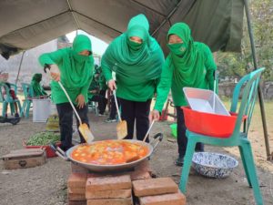 Berbagi Dibulan Suci, Persit Kodim Sragen Dan Persit Yonif 408/SBH Kompak bagikan Takjil