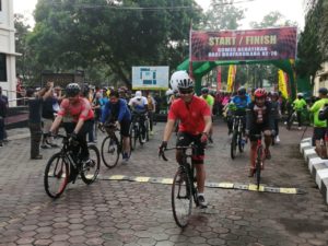 Gowes Bebatiran Hari Bhayangkara Ke-76 Perkokoh Sinergitas dan Soliditas TNI-Polri Banyumas