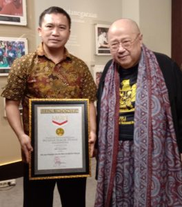 ODI PURWANTO SANG PRAKTISI SENI BELADIRI MASUK REKOR MURI (MUSEUM REKOR DUNIA INDONESIA)