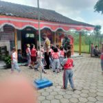 Kedekatan Babinsa Terhadap Murid TK Pertiwi Blimbing.