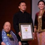 SENIMAN BELADIRI KUNGFU ASAL WONOSOBO MEMPEROLEH PENGHARGAAN REKOR MURI YANG KEDUA KALINYA.