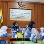 Skrining Status Gizi, Edukasi Gizi Seimbang dan Hidrasi pada Siswa/Siswi Remaja di SMK Mu4ra bersama Kedokteran UNS.
