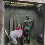 Babinsa Kratonan & Warga Bantu Rehap RTLH