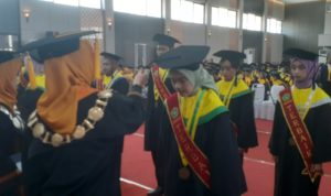 Simak Prosesi Wisuda S1 dan S2 Universitas Bangun Nusantara Sukoharjo Tahun Angkatan 2022-2023!