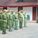 Sinergitas TNI-Polri Giriwoyo Berikan Pembekalan Kepada Linmas