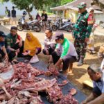 Komsos Babinsa Disela Pemantauan Penyembelihan Hewan Qurban