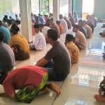 Dihadapkan Padatnya Kegiatan, Satgas TMMD Reguler 118 Kodim 0728/Wonogiri Tetap Menunaikan Kewajiban Sholat Jum’at