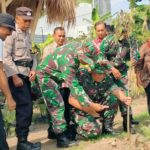 Cegah Bencana Alam, Kodim 0735/Surakarta Laksanakan Karya Bakti Penanaman Pohon Di Bantaran Kali Pepe