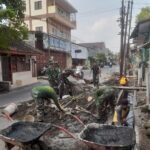 Berpacu Dengan Cuaca Yang Tak Menentu, TNI Bersama Warga Bahu Membahu Selesaikan Sasaran Fisik TMMD Sengkuyung Tahap I Kodim Surakarta