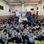 Imunisasi Gigi 104 Siswa SD Muhammadiyah 01 Solo Cegah Potensi Gigi Berlubang