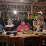 Kunjungi Omah Ingkung Karanganyar, Ketua IWAPI Dewi Motik Mendukung Kuliner Tradisional Jawa