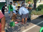 Sigap Dan Cekatan, Danramil 04/Jebres Bersama Babinsa Bantu Warga Yang Mengalami Musibah