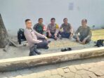 Perkuat Sinergitas, Babinsa Bersama Kapolsek Dan Bhabinkamtibmas Pasar Kliwon Ngobrol Santai Bareng Masyarakat