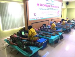 Peringati HUT Satpol PP Ke-75 Dan Satlinmas Ke-63 Kota Surakarta, Anggota Kodim 0735/Surakarta Ikuti Donor Darah