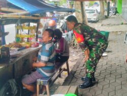 Terjawab..!! Begini Cara Babinsa Jebres Dalam Menjalin Keakraban Dan Kekompakan Dengan Masyarakat