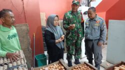 Antisipasi Lonjakan Harga Bahan Pokok, Babinsa Tipes Sidak Gudang Telur Ayam