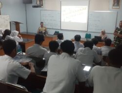 Danramil 04/Jebres Berikan Sosialisasi Penerimaan Calon Taruna Akademi TNI di SMAN 3 Surakarta