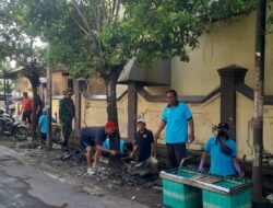 Sinergitas Babinsa Manahan Bersama Warga Masyarakat Ciptakan Lingkungan Yang Bersih, Rapi, Aman Dan Nyaman
