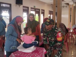Peduli Kesehatan, Babinsa Joyotakan Laksanakan Pendampingan Posyandu ILP di Wilayah Binaan