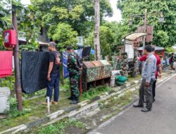 Pastikan Wilayah Aman Dan Kondusif, Babinsa Kestalan Bersama Satlinmas Laksanakan Patroli