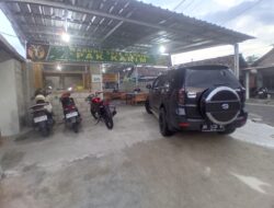 Babinsa Kasihan Bantul Sukses Jualan Sate Kambing, Warung Pak Karim Laris Manis Diserbu Konsumen