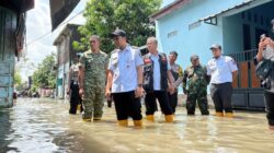 Dandim 0735/Surakarta Bersama Forkopimda Tinjau Kondisi Banjir di Kelurahan Joyotakan 2 IMG 20260415 WA0037