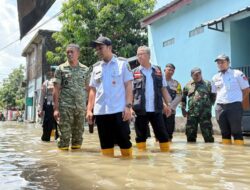 Dandim 0735/Surakarta Bersama Forkopimda Tinjau Kondisi Banjir di Kelurahan Joyotakan